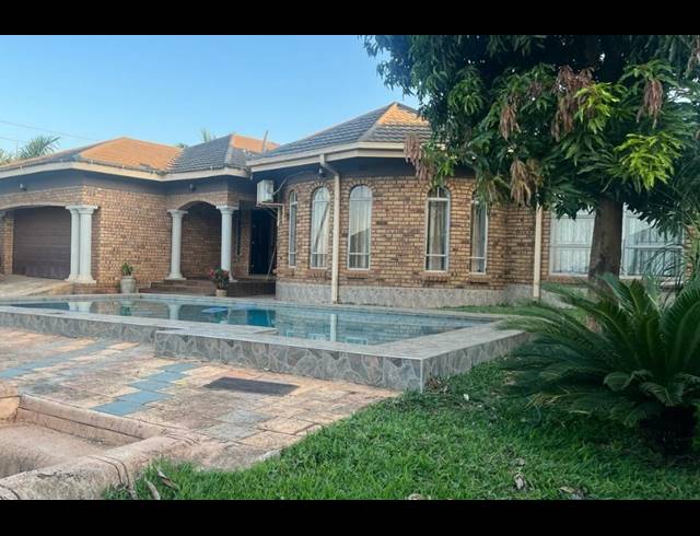 4 BEDROOM HOUSE FOR SALE IN THOHOYANDOU RURAL